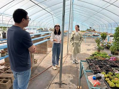 商學院赴滁州佳美園藝參觀交流 共商校企合作推動花卉綠植租借與代管理發(fā)展